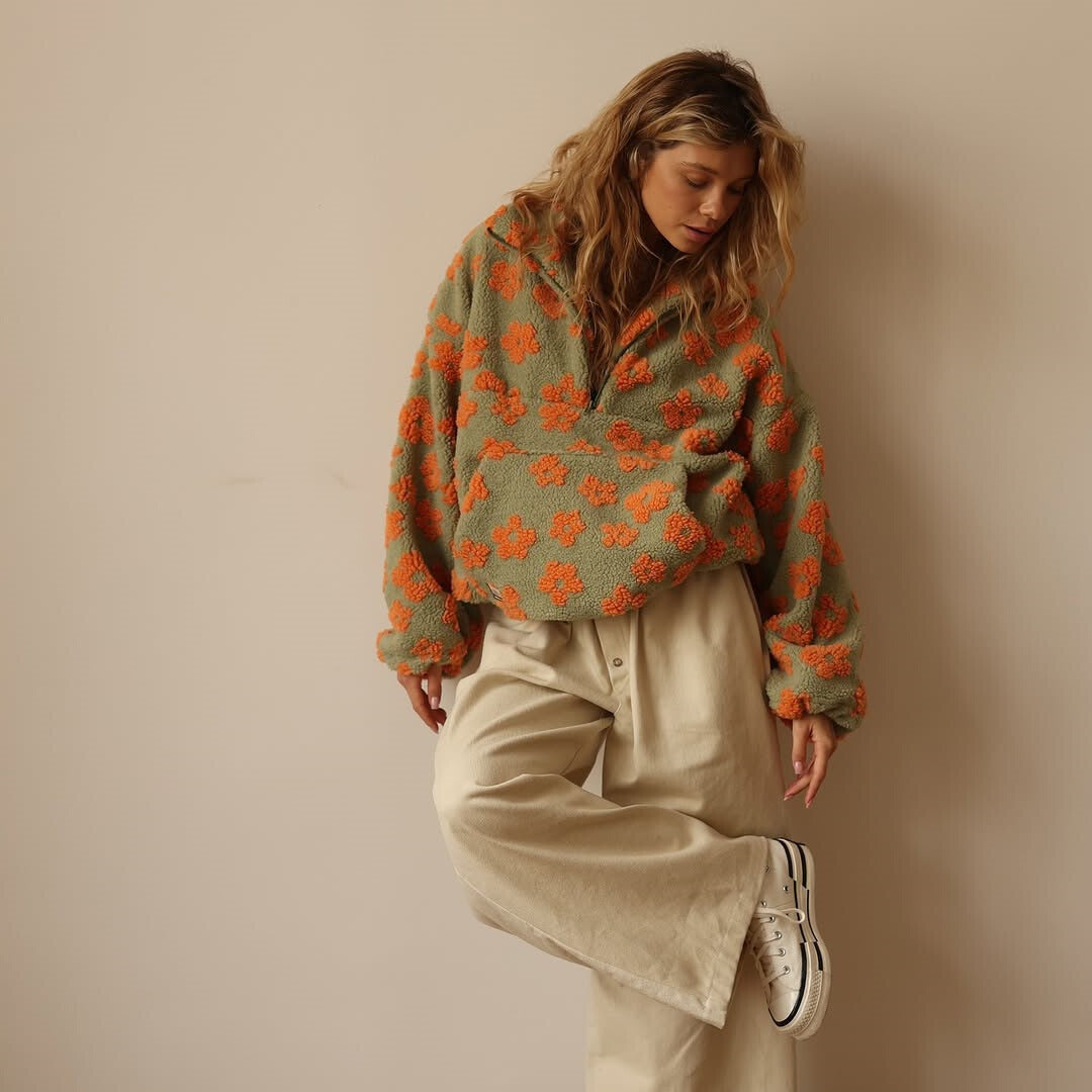 Amalie – Sherpa Genser med Blomsterprint