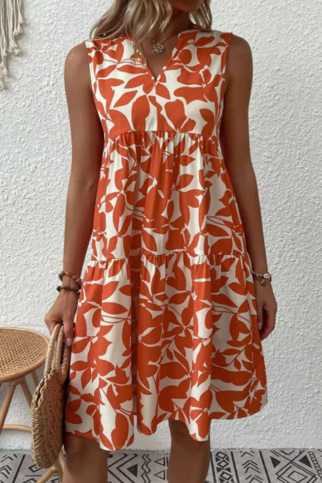 Silje™ | Trendy ermeløs blomsterkjole